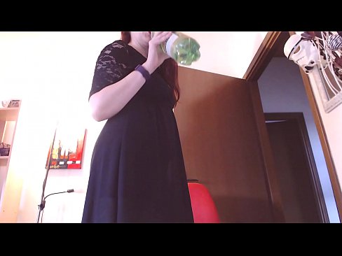 ❤️ En underdanig slave, der elsker beskidte og lækre trusser, er tvunget til at onanere efter at have set denne video! Fucking video at da.ph-vassena.ru ☑